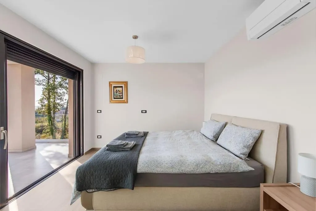 Villa Pina***** In Karigador/Novigrad