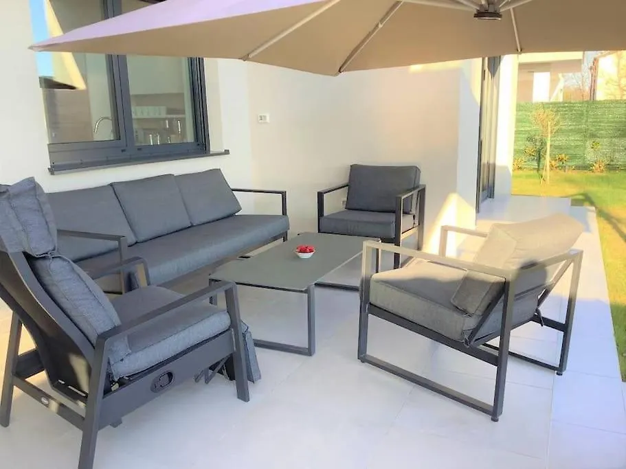 Villa Pina***** In Karigador/Novigrad  كاريغادور