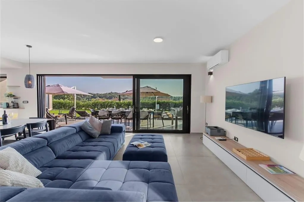 Villa Pina***** In Karigador/Novigrad كرواتيا