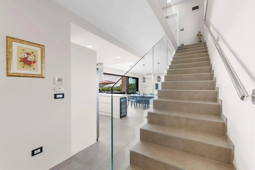 Villa Pina***** In Karigador/Novigrad كرواتيا